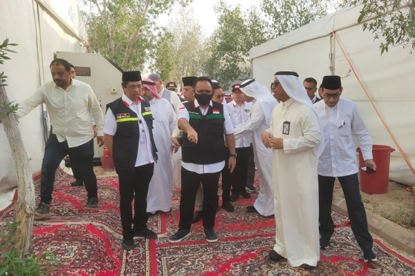 Cek Kesiapan Fasilitas di Arafah Jelang Puncak Haji, Menag: Sudah Sangat Baik