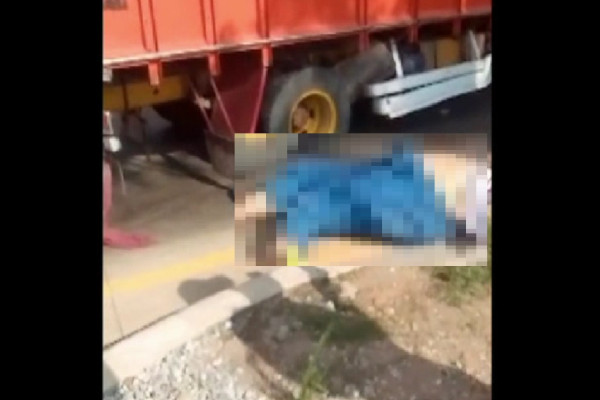 Tabrakan Maut Sepeda Motor Vs Truk di Palembang, Ibu dan Anak Tewas