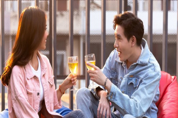 10 Etika Berteman dengan Lawan Jenis Setelah Menikah, Jangan Genit