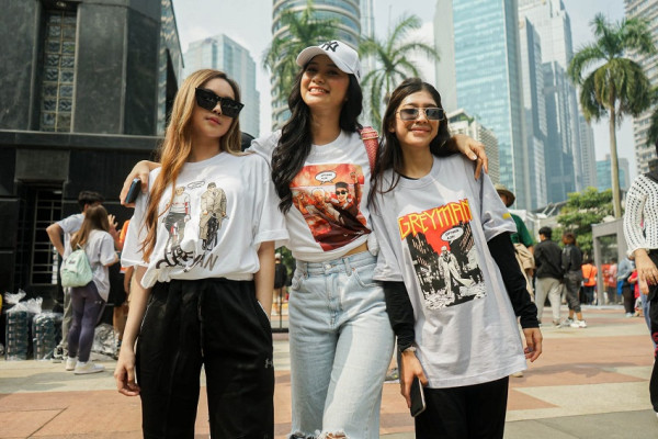 Puluhan Influencer hingga TikToker Kompak Pakai Baju Gambar Ganjar Pranowo