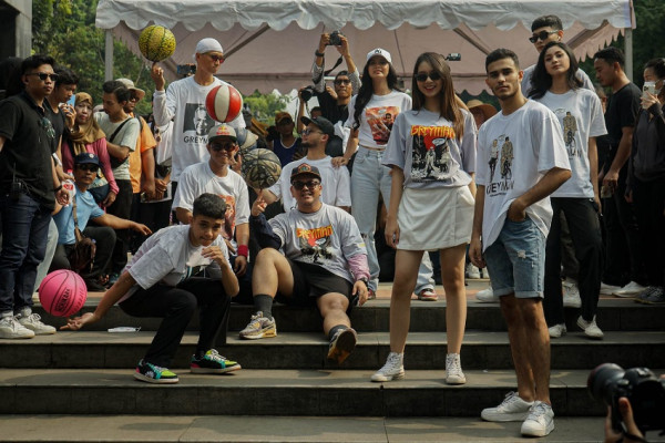 Puluhan Influencer hingga TikToker Kompak Pakai Baju Gambar Ganjar Pranowo