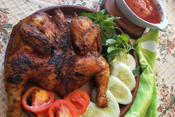 10 Makanan Khas Sunda Menggugah Selera, Tutug Oncom hingga Sate Maranggi