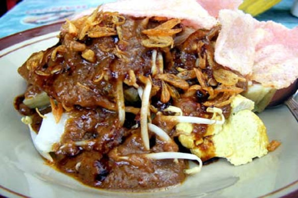 10 Makanan Khas Sunda Menggugah Selera, Tutug Oncom hingga Sate Maranggi