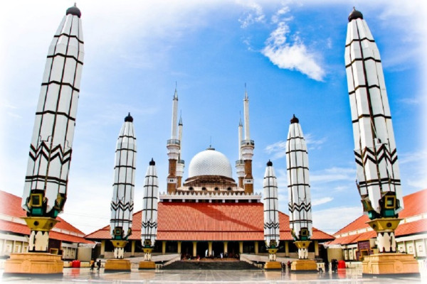 10 Tempat Wisata Murah di Semarang, Keliling Simpang Lima 2 Kali Cuma Rp35.000