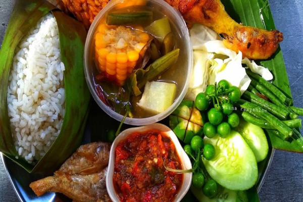 10 Makanan Khas Sunda Menggugah Selera, Tutug Oncom hingga Sate Maranggi