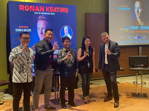 Ronan Keating Bakal Konser di Jakarta, Putri Ariani Jadi Special Guest