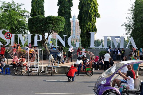 10 Tempat Wisata Murah di Semarang, Keliling Simpang Lima 2 Kali Cuma Rp35.000