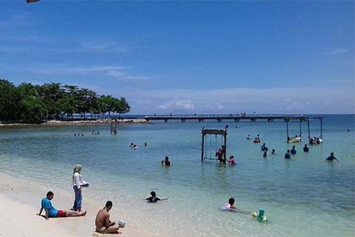 7 Rekomendasi Pantai Terindah di Banten, Nomor 6 Masih Asri