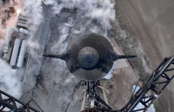 SpaceX Uji Statis Mesin Raptor Pesawat Ruang Angkasa Starship Selama 5 Detik