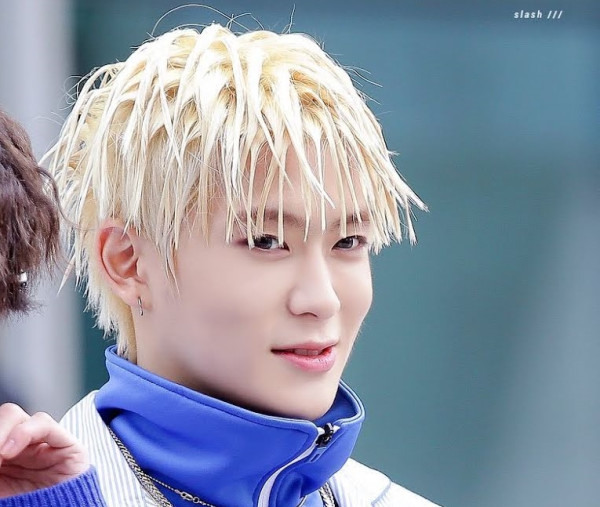 10 Gaya Rambut NCT Paling Aneh, Taeil Kayak Kesetrum Listrik