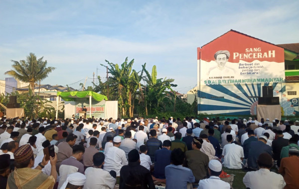 Ribuan Jemaah Salat Iduladha di Lapangan Al Bayyinah Cipedak