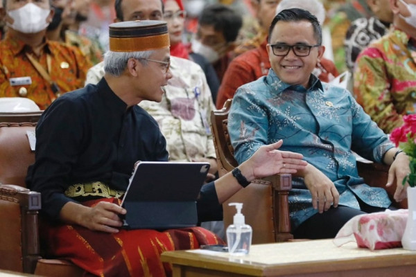 Kemiskinan Terus Menurun, Jateng Era Ganjar Jadi Percontohan Roadmap Reformasi Birokrasi Nasional
