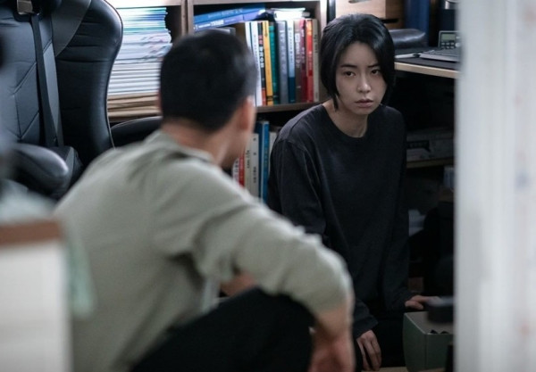Lies Hidden in My Garden: Ini Makna Tersembunyi Rumah Kim Tae-Hee dan Lim Ji-Yeon