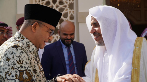 Momen Hangat Anies Baswedan dan Sekjen Liga Muslim Dunia Bertemu di Jeddah