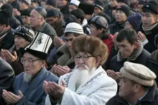 Kisah Pendeta Nasrani Diserang Anjing dan 40.000 Orang Mongol Masuk Islam