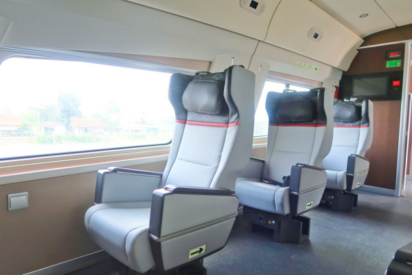 Yuk Kenali Si Komodo Merah, Kereta Cepat Jakarta-Bandung untuk Penumpang