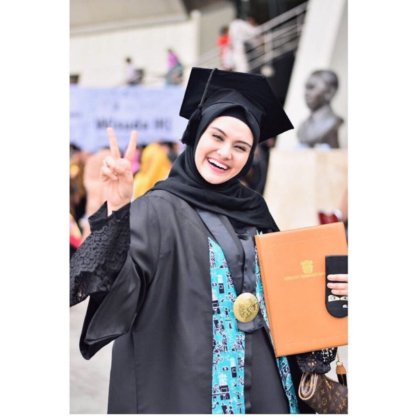 7 Artis Indonesia yang Kuliah sampai S3, Terbaru Ashanty Ingin Jadi Dosen