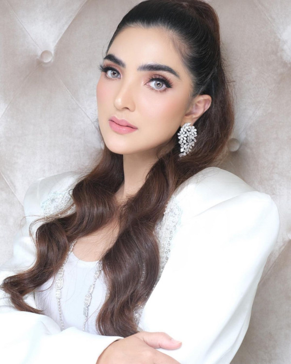 7 Artis Indonesia yang Kuliah sampai S3, Terbaru Ashanty Ingin Jadi Dosen
