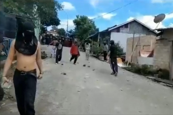 Penampakan Bentrok di Batam saat Penggusuran Lahan