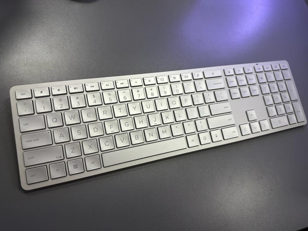 Review Mouse HP 930 Creator dan Kibor HP 970 untuk Pekerja Serius