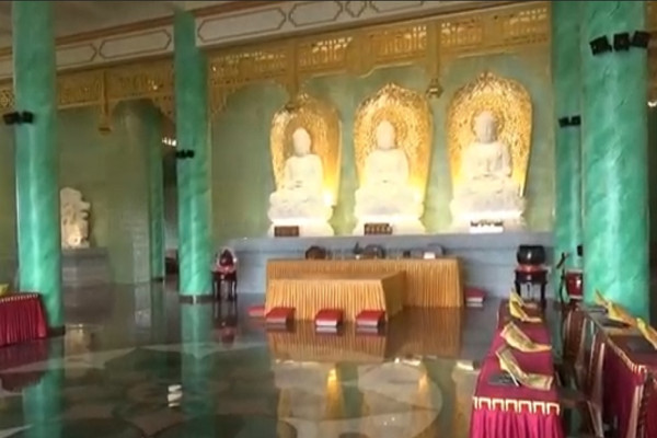 Keren! Tanjungpinang Miliki Pagoda Tertinggi di Indonesia