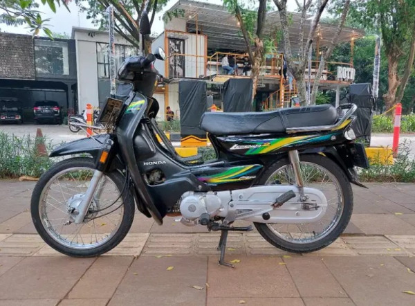4 Motor Klasik yang Masih Eksis di Kalangan Anak Muda