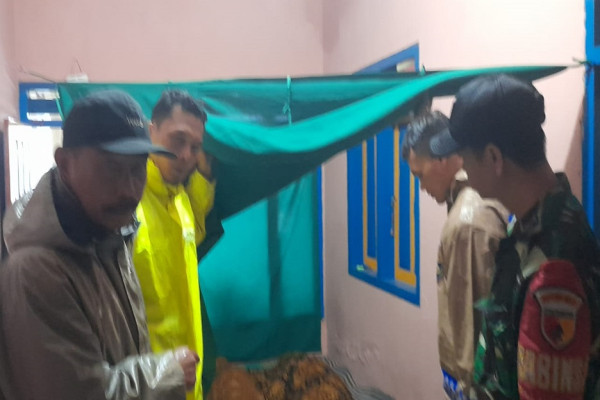 Longsor Terjang Lumajang, 3 Orang Sekeluarga Tewas Tertimbun