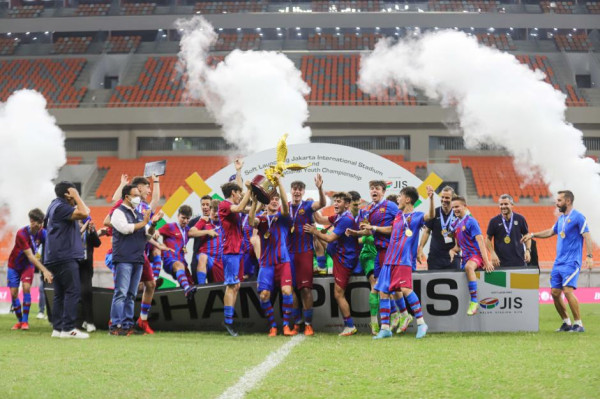 Kegiatan yang Pernah Digelar di JIS: Pertandingan Sepak Bola, Salat Id, hingga Konser Dewa 19