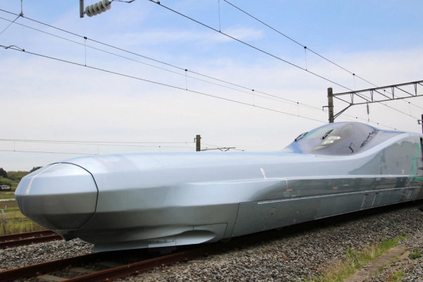 5 Perbedaan Kereta Cepat China dan Jepang: Siapa Pemegang Rekor Paling Kilat?
