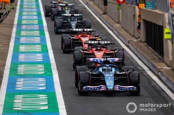 Aksi Brad Pitt sebagai Pembalap Formula 1 Dipuji Lewis Hamilton
