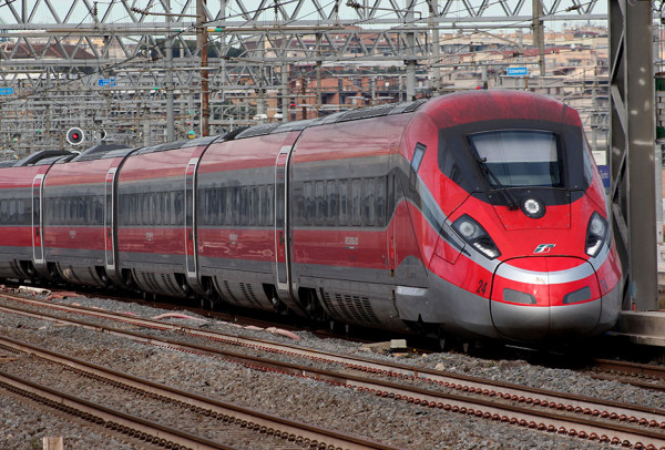 10 Kereta Tercepat di Dunia, Salah Satunya Ada di Kota Suci
