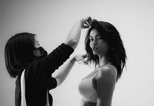 Artis asal Malaysia Ini Jadi Model Muslim Pertama Victoria's Secret