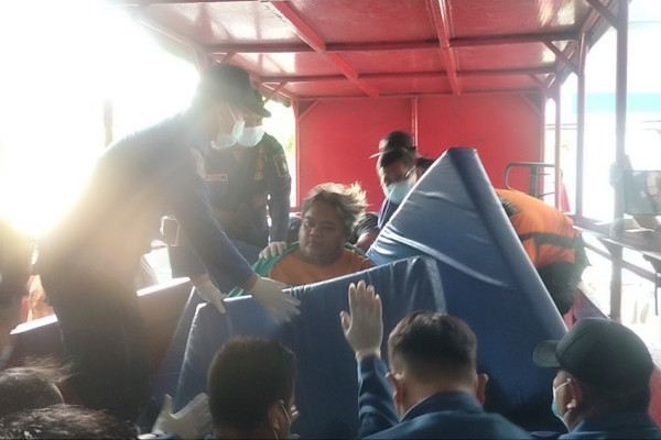 Pria Obesitas 200 Kg Dibawa Truk Badan Penanggulangan Bencana Daerah ke RSCM