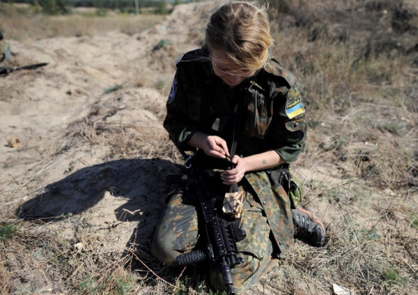 5 Keluhan Tentara Wanita Ukraina Melawan Prajurit Rusia di Medan Perang