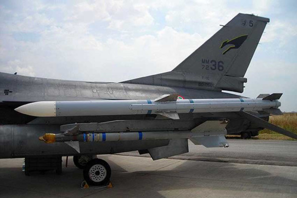 Rudal AMRAAM Generasi Ke-5 Bikin F-16 Makin Ganas, Hancurkan Target Sejauh 180 Km