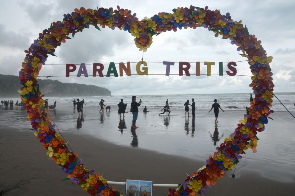 5 Tempat Wisata yang Rutin Dijadikan Ritual Malam 1 Suro, Nomor 3 Kerap Dikaitkan Pesugihan