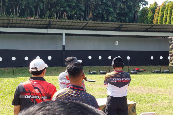Kapolri Listyo Sigit Kalah Lomba Menembak dari Pimpinan BPK dan Ketua MPR, Mengalah?