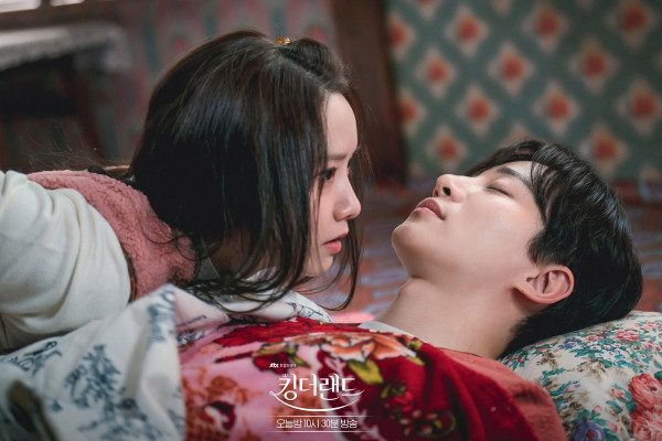 6 Drama Korea Komedi Romantis Paling Hype Sejak 2019 hingga 2023