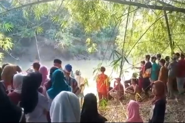 Ngeri! 2 Warga Pandeglang Dimangsa Buaya, Jasad Korban Jadi Tontonan Warga