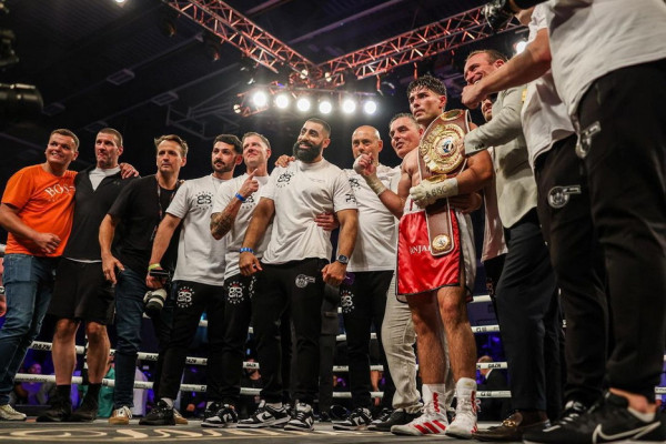 Usai Kadoi Gabriel Corzo Kekalahan Perdana, Josh Kelly Bidik Duel Besar