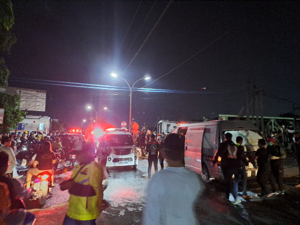 Mencekam! Begini Penampakan Tabrakan KA Brantas Vs Truk di Semarang