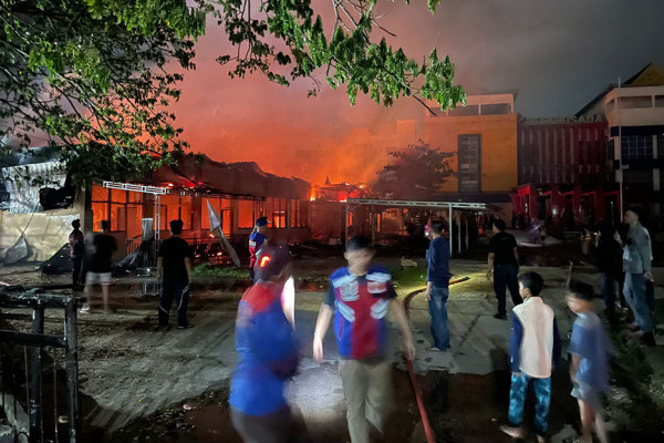 Kebakaran RSUD Tembilahan Inhil Riau, Pasien Panik Berhamburan