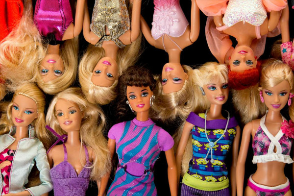 10 Fakta dan Sejarah Boneka Barbie, Terinspirasi Mainan Bongkar Pasang