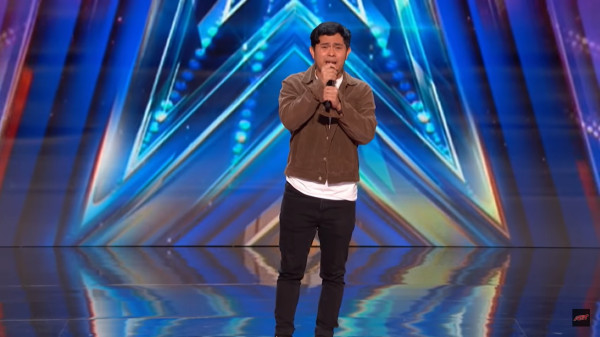 5 Potret Cakra Khan di America's Got Talent, Suara Seraknya Dipuji Juri Seksi
