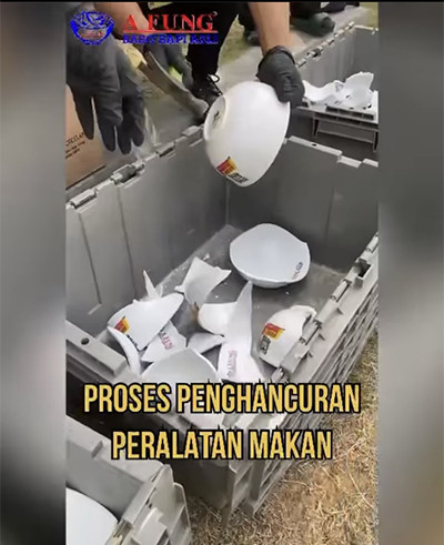 Buntut Jovi Adhiguna Makan Bakso Pakai Kerupuk Babi, Gerai Ini Hancurkan Semua Peralatan Makannya