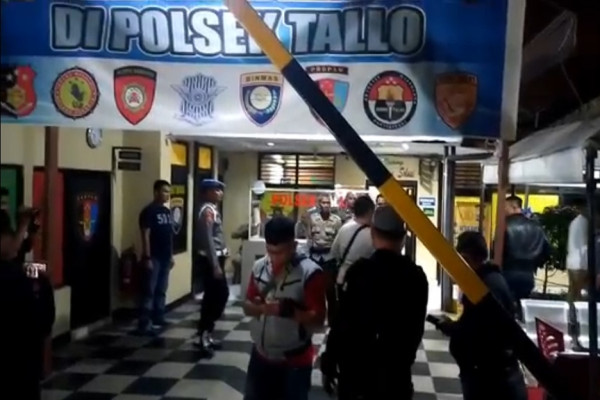 Potong Terali Besi Kamar Mandi, 5 Tahanan Polsek Tallo Kabur