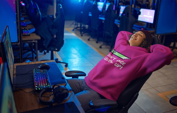 7 Alasan Mengapa Orang Suka Nyawer Streamer hingga Jutaan Rupiah