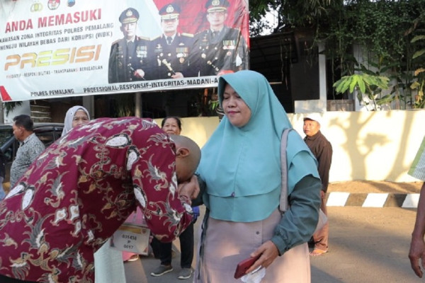 Bikin Bangga! Anak Buruh Harian Lepas di Pemalang Lulus Masuk Bintara Polri