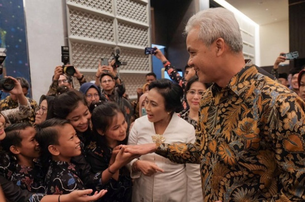 Ganjar Bawa Jateng Hattrick Penghargaan Provinsi Layak Anak