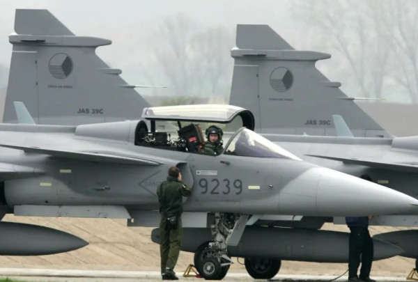5 Alasan Ukraina Butuh Jet Tempur JAS 39 Gripen Buatan Swedia